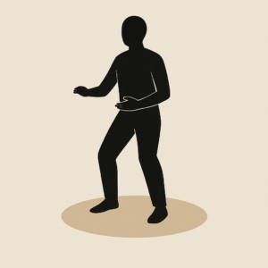 立禅のように静かに構えた人物の黒いミニマルシルエットが、ベージュの円形の上に立っている抽象的なイメージ。合理的な立ち方と基礎鍛錬を象徴する構図。